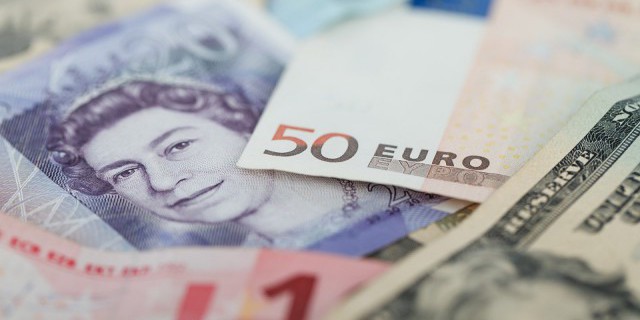 Туристы из Великобритании привыкают к паритету фунта и евро