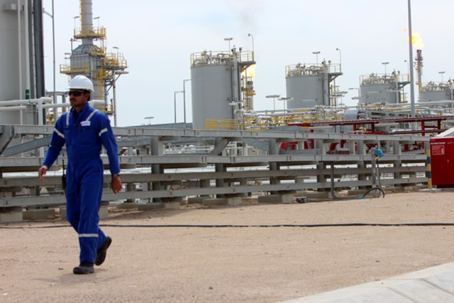 МЭА: рост спроса поможет сбалансировать рынок нефти